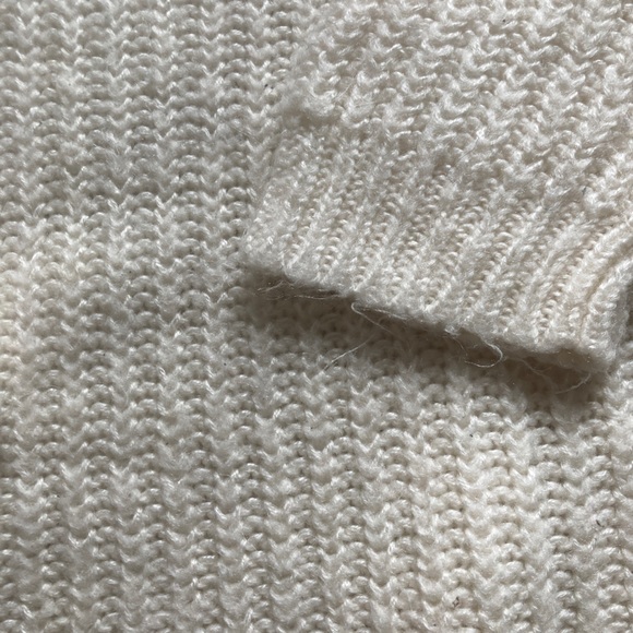 Cream knit sweater - Picture 2 of 4